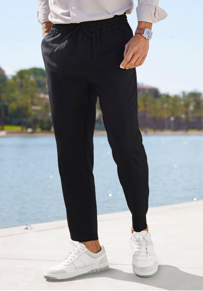 Брюки-джоггеры, облегающего кроя, спортивные брюки с завязками, изготовлены из легкой качественной ткани.