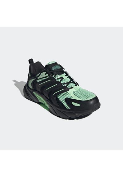 Semi Green Spark / Core Black / Core Black