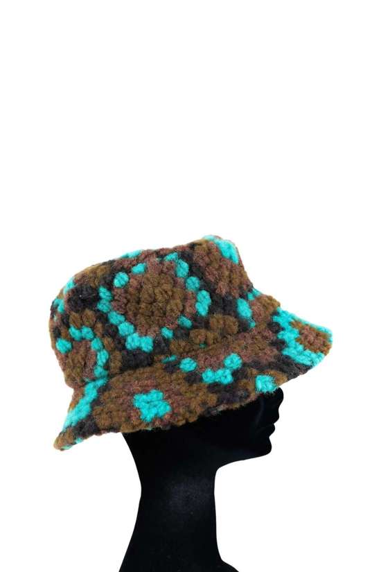 коричневый