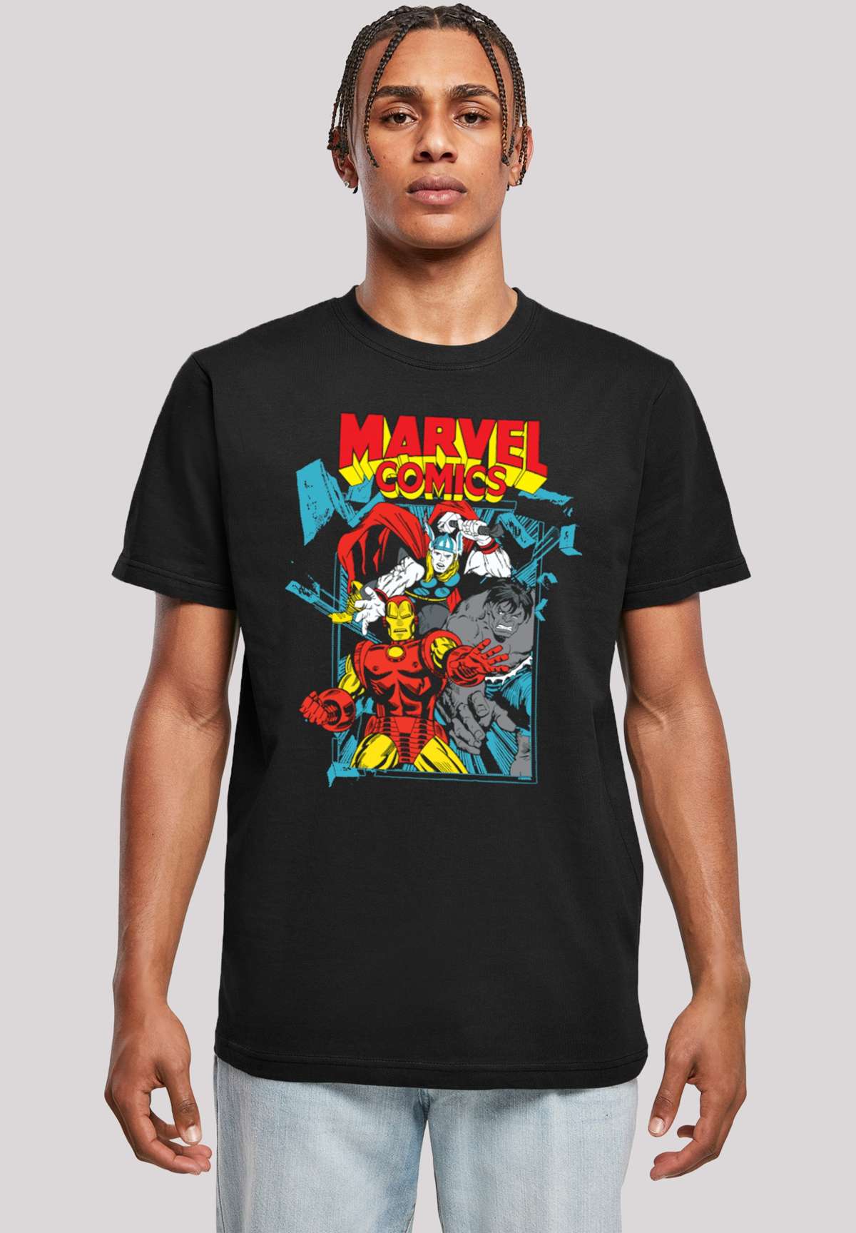 футболка»T-Shirt `Marvel Comics Trio Pose`«