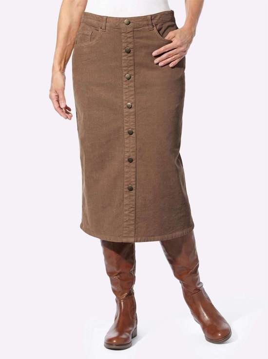 коричневый