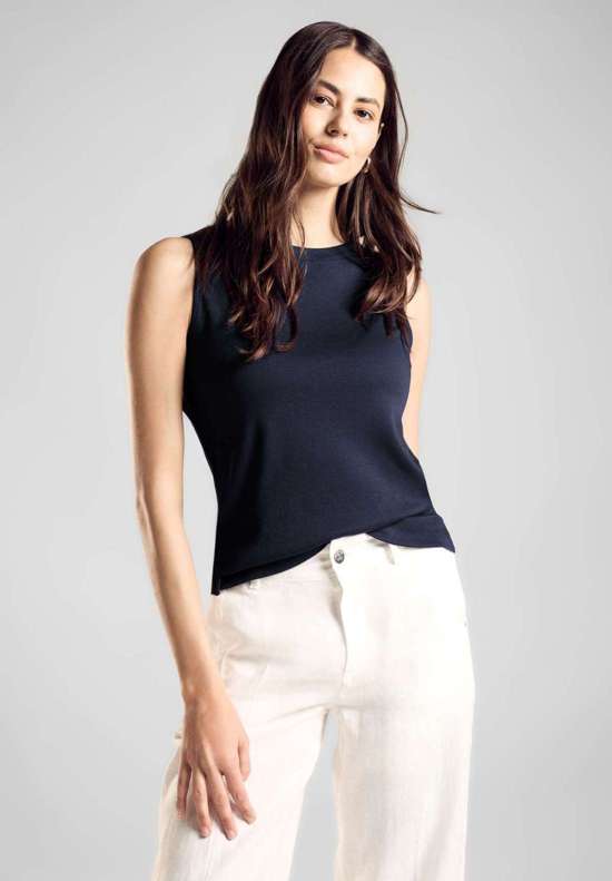 глубокий синий