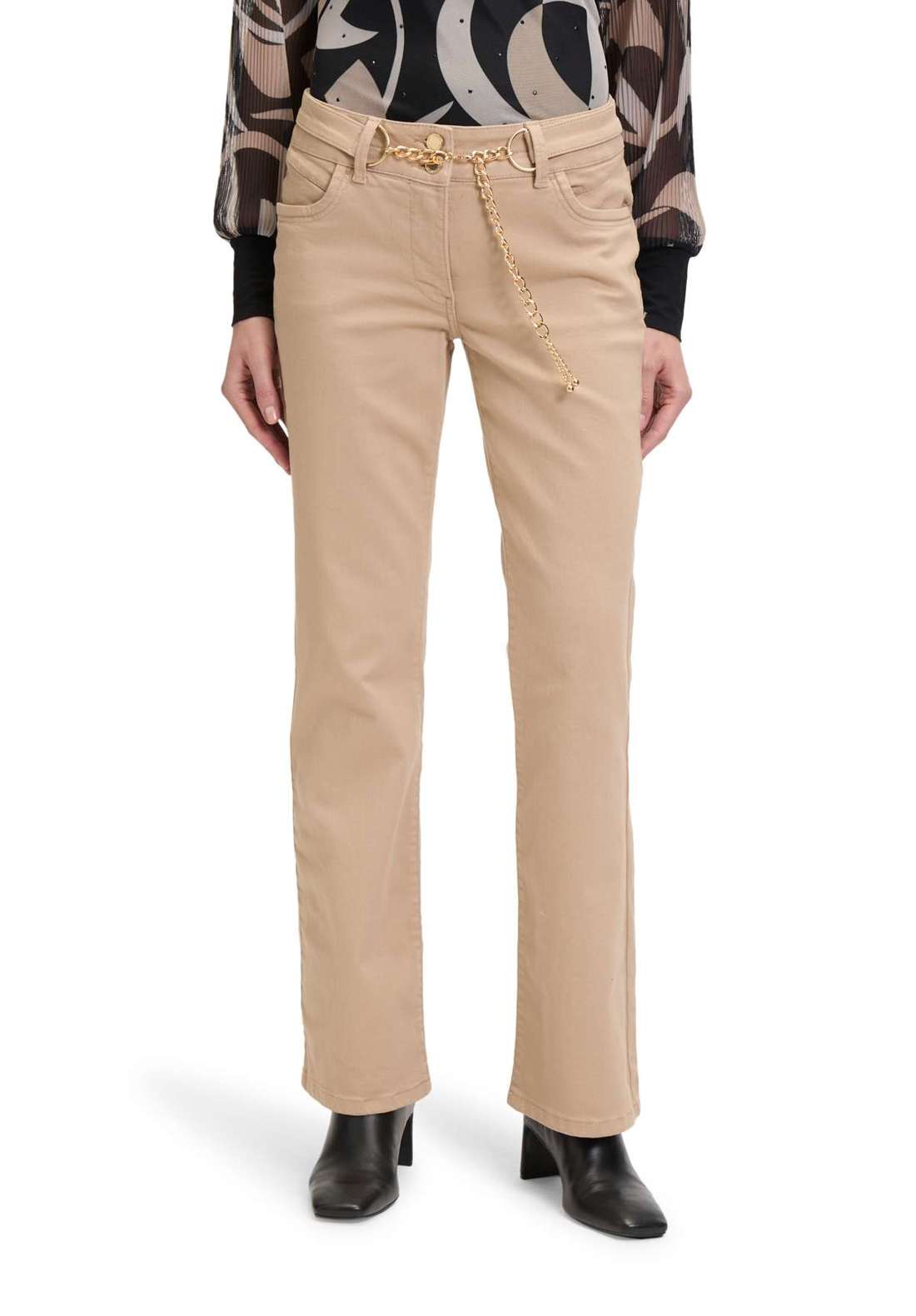 Широкие джинсы Flared Cut-Jeans mit Gürtel