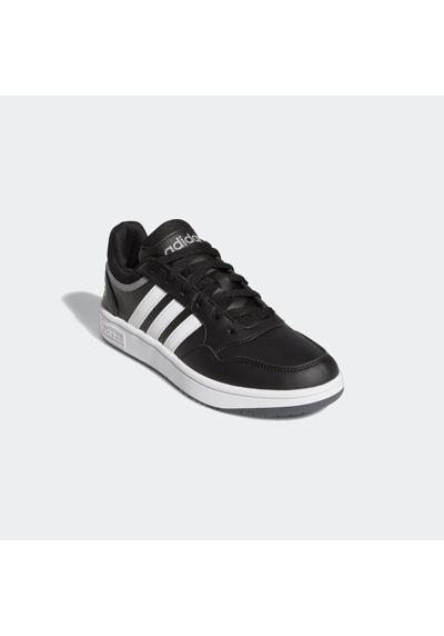 Core Black / Ftwwht / Gresix