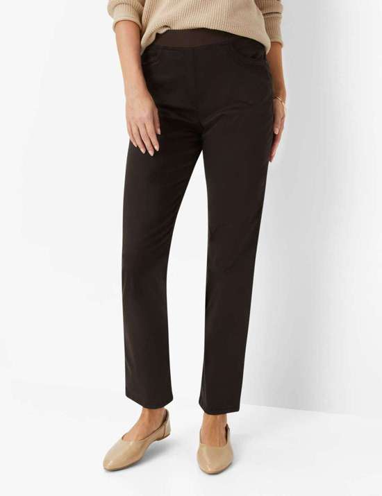 темно-коричневый