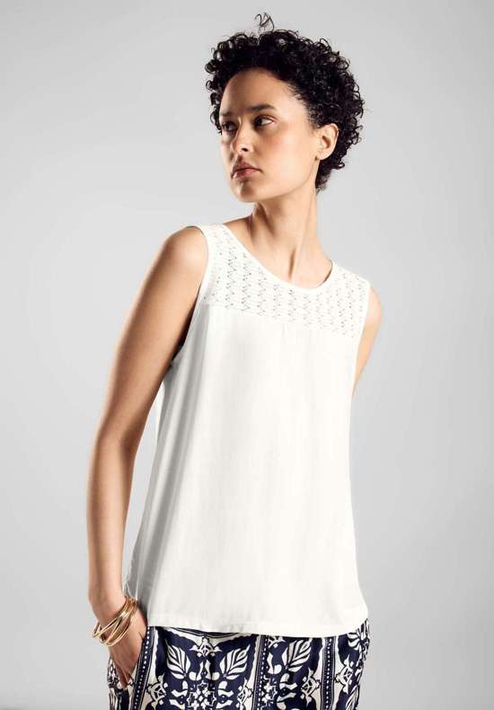 грязно-белый