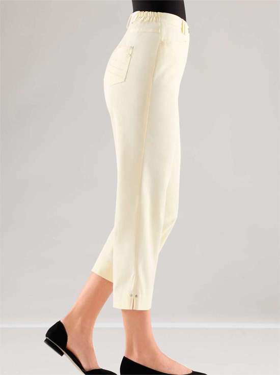 светло-красный