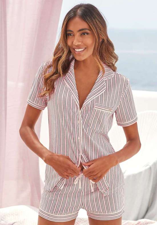 бледная роза-в полоску