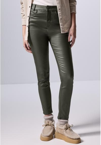 dark laurel green