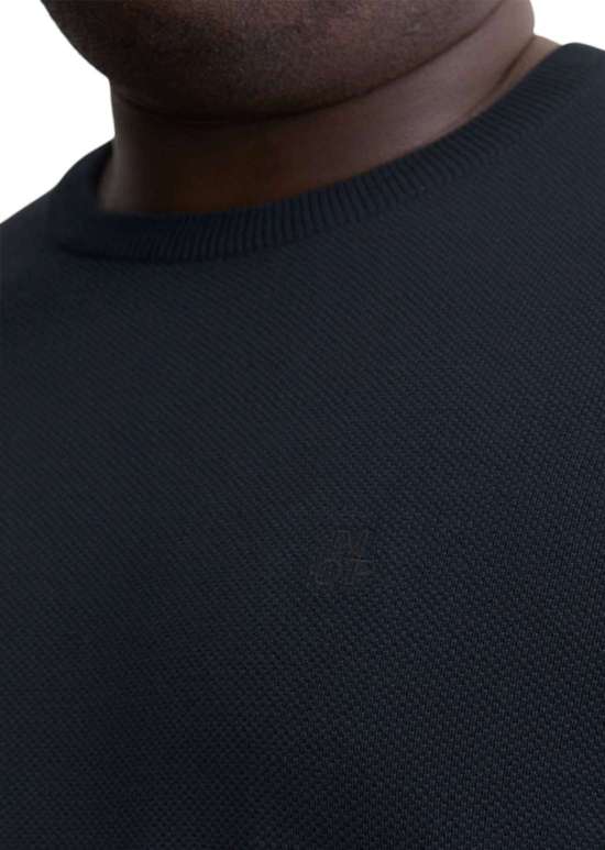 темно-синий