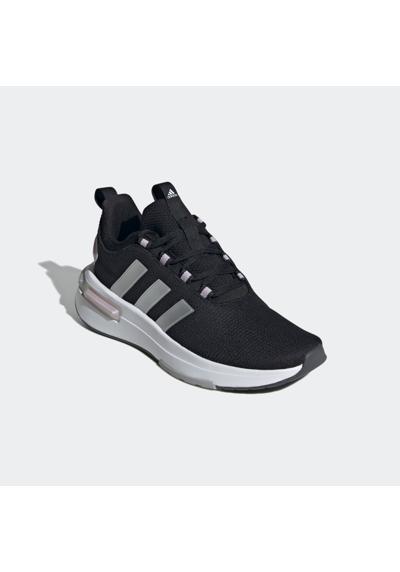 Кроссовки с дизайном по стопам Adidas NMD.