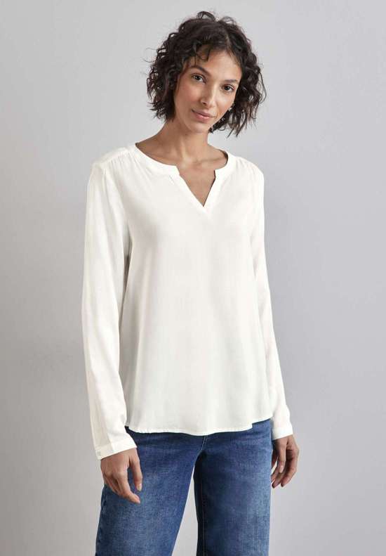 грязно-белый