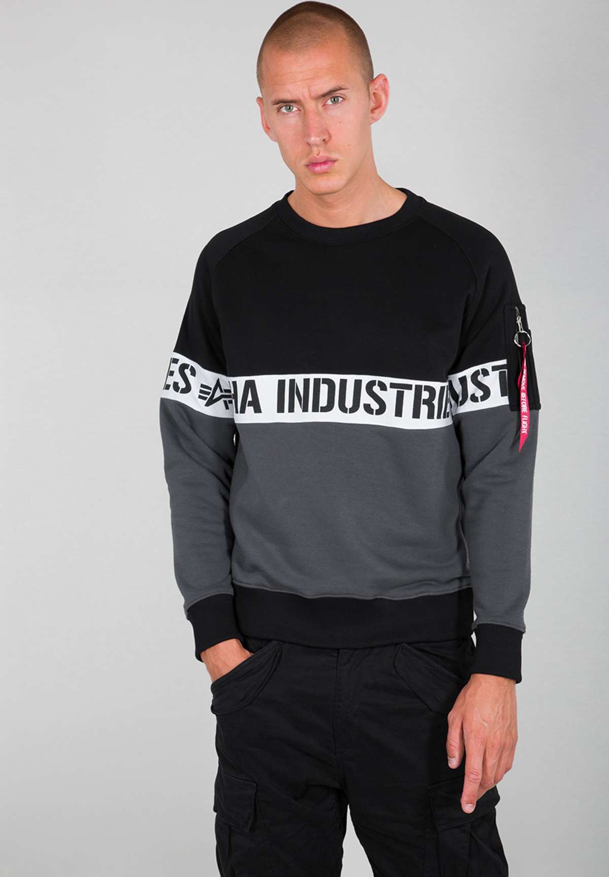 Свитера Men - Sweatshirts AI Stripe Sweater