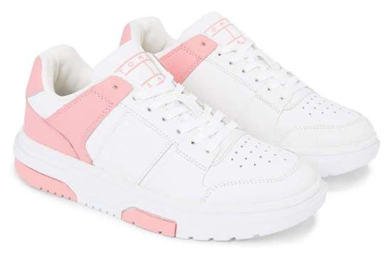 белый-розовый