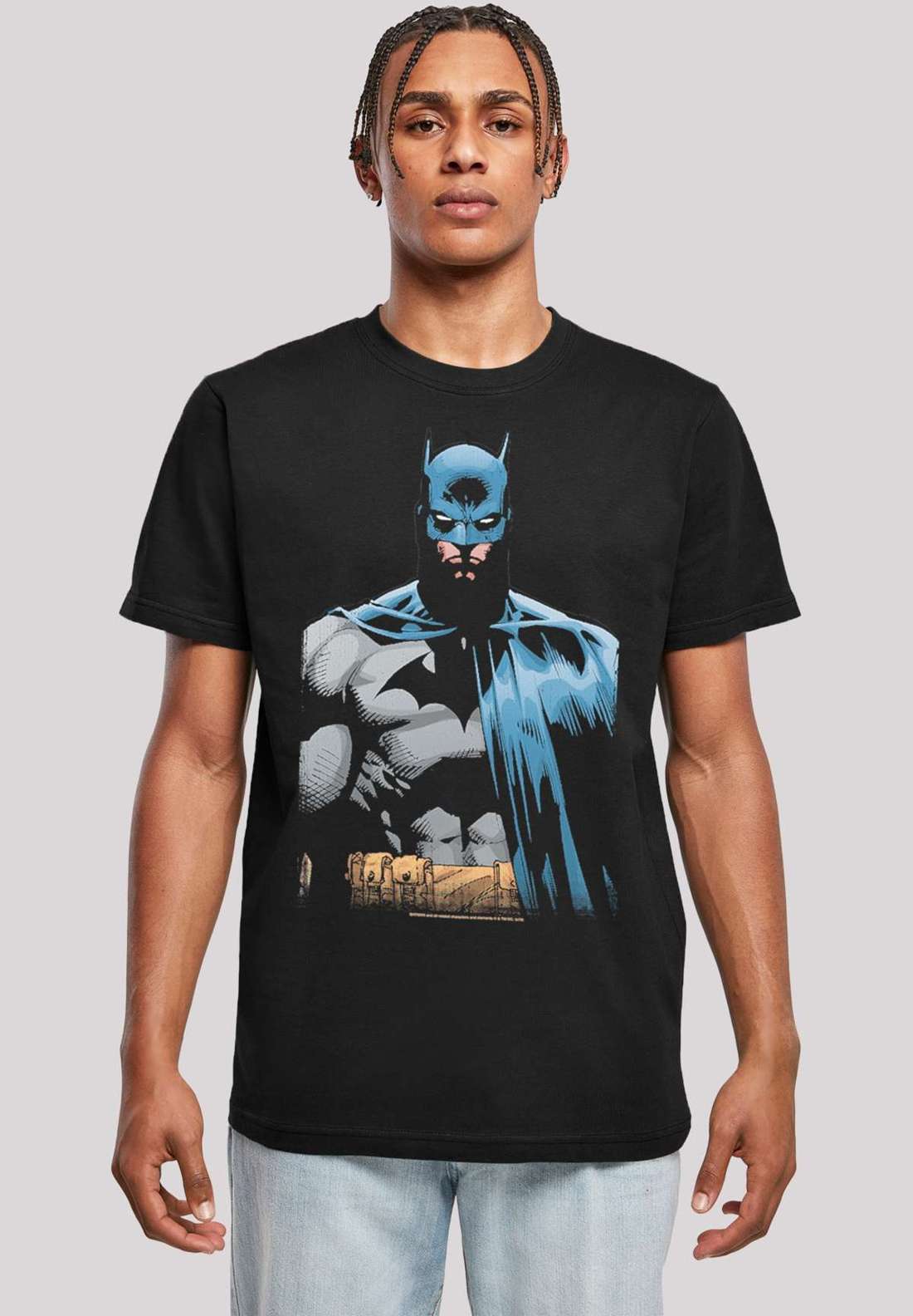 футболка Batman Close Up