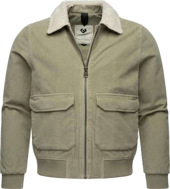 светло-оливковый