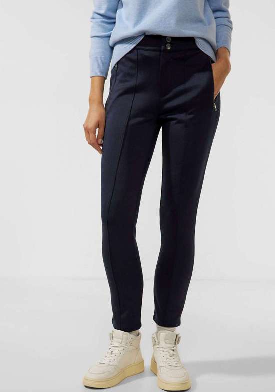 глубокий синий