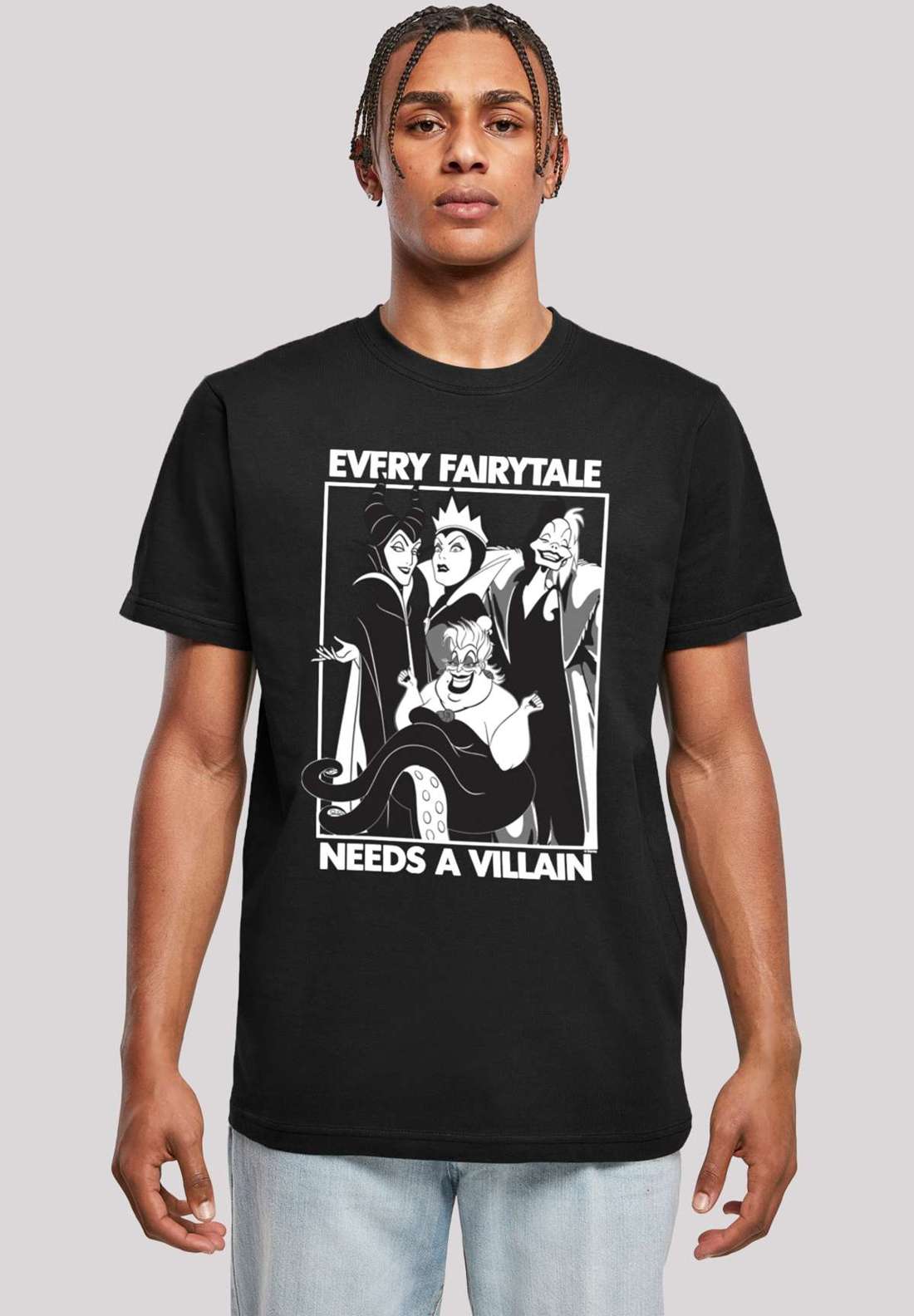 футболка Disney Every Fairy Tale Needs A Villain