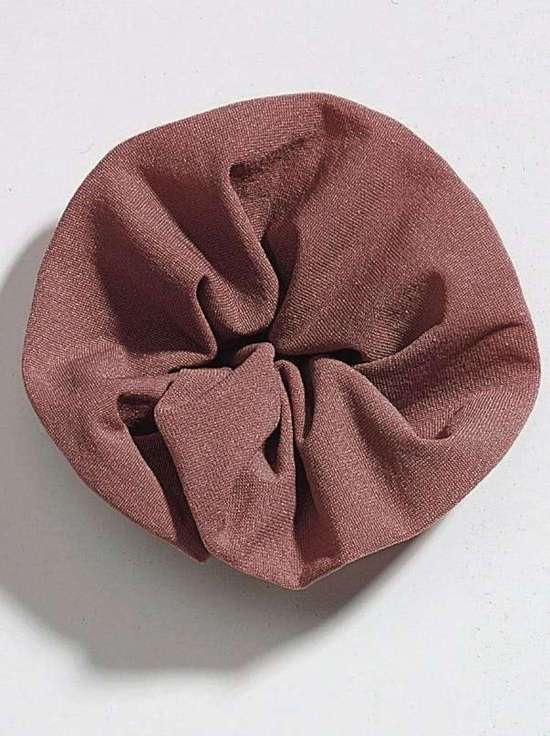 темно-коричневый