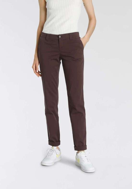 коричневый