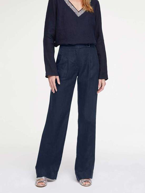 темно-синий