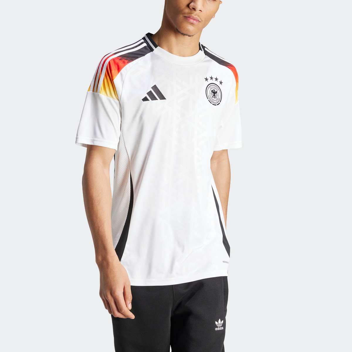 Футбольная майка, футболка чемпионата Европы 2024 года в Германии.