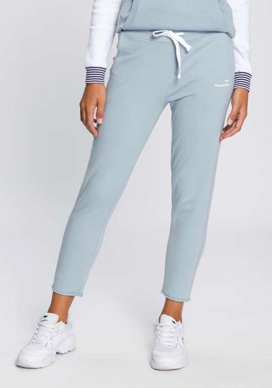 серый синий