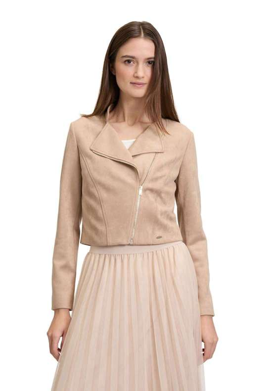 светло-коричневый