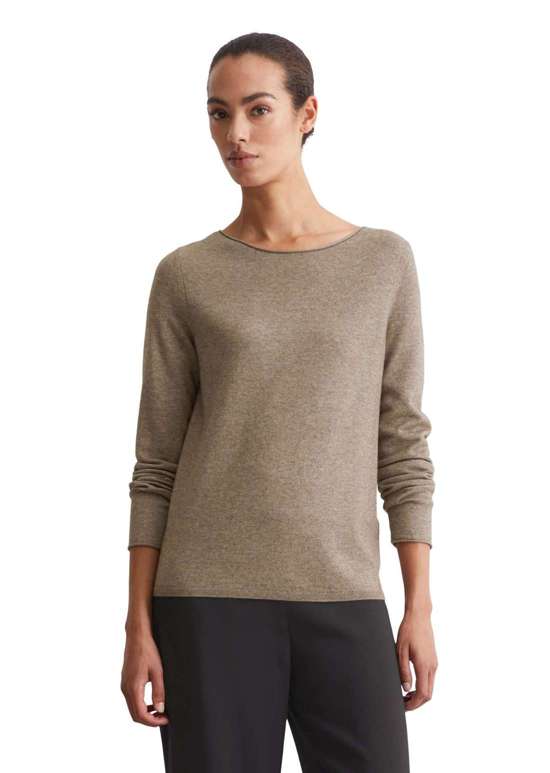 коричневый