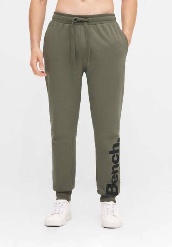 хаки зеленый