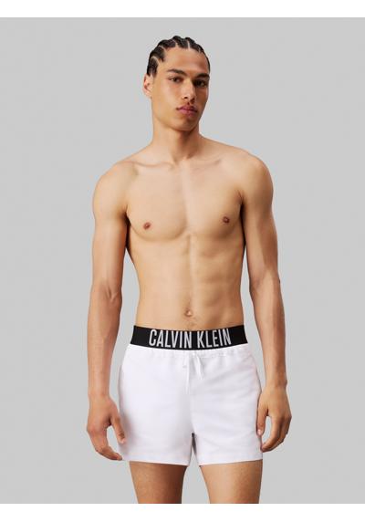 Pvhwhite