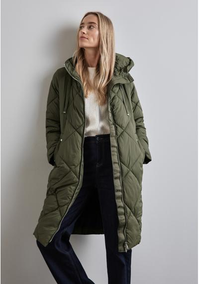 winter moss green