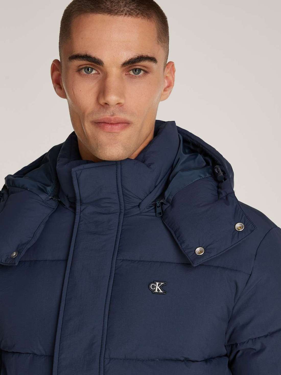 Уличная куртка с капюшоном с логотипом ESSENTIALS NON DOWN JACKET