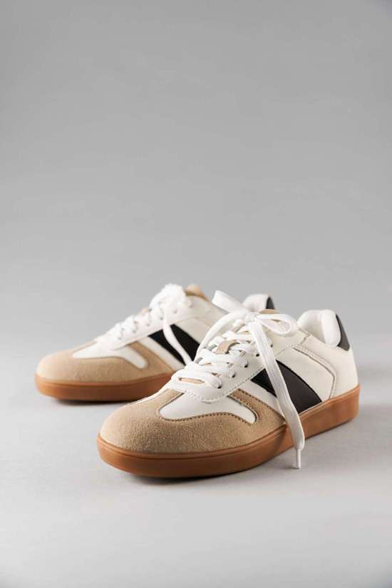 белый-бежевый-черный