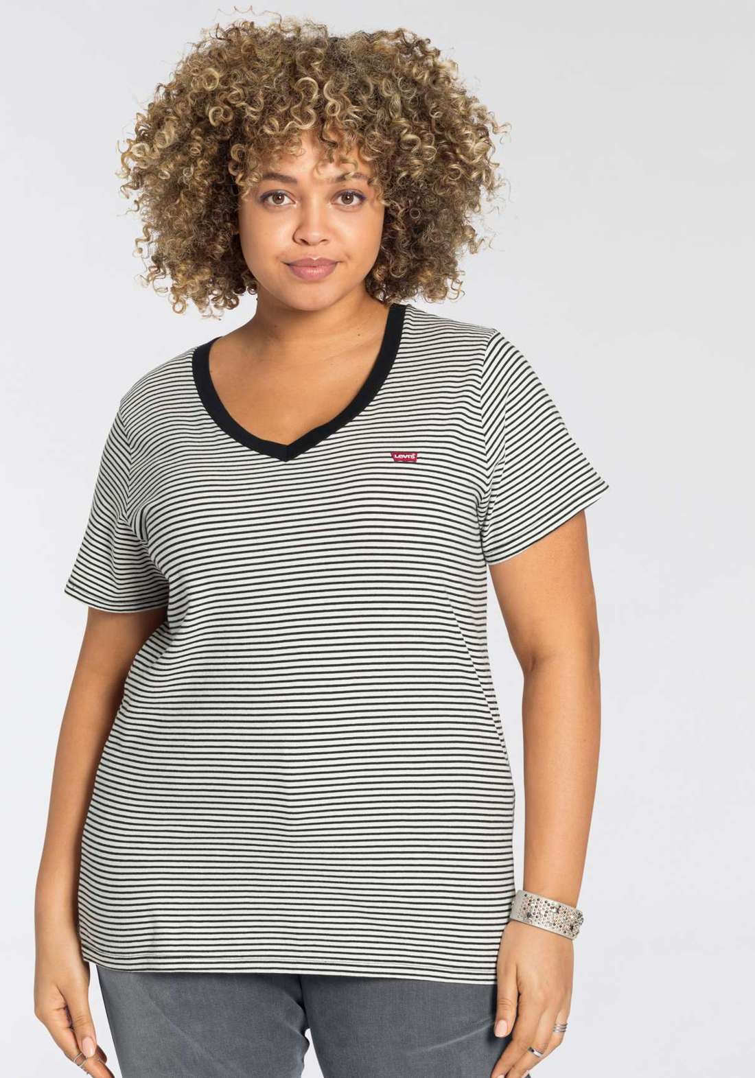 Рубашка с коротким рукавом V NECK TEE