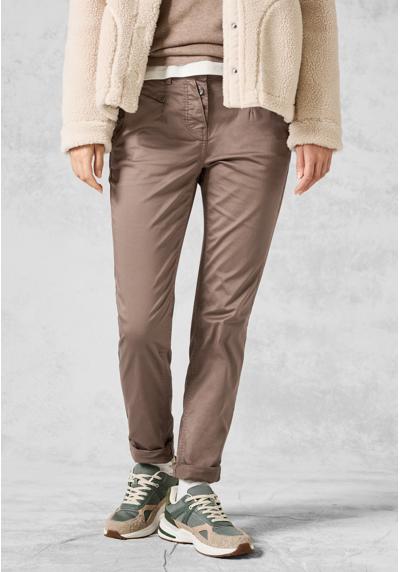sporty taupe
