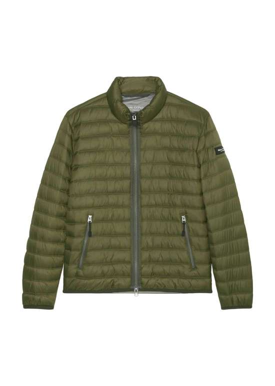 темно-зеленый