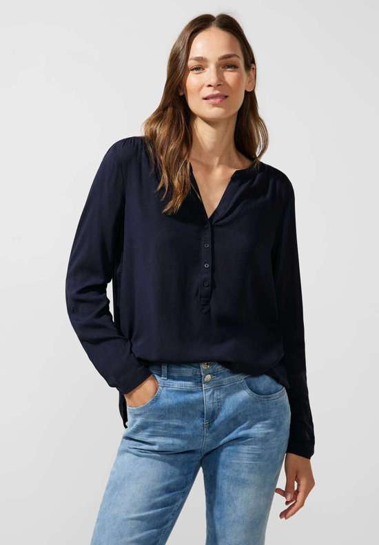 глубокий синий