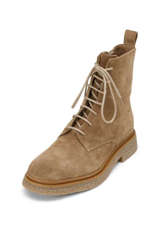 коричневый