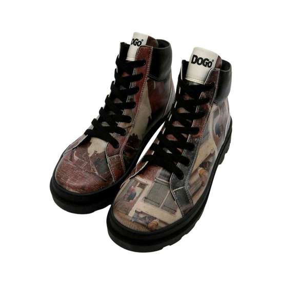 коричневый