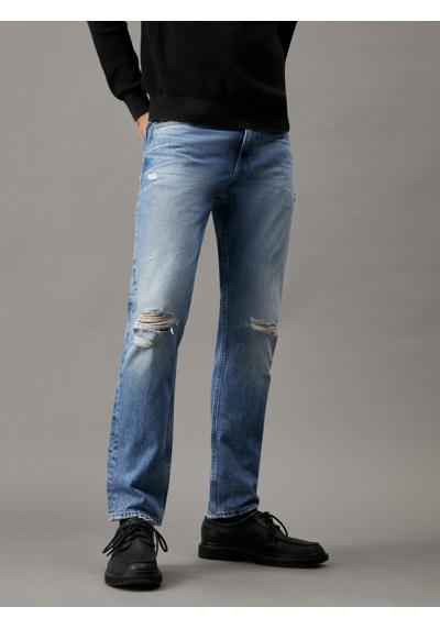 Прямые джинсы классической формы с пятью карманами.