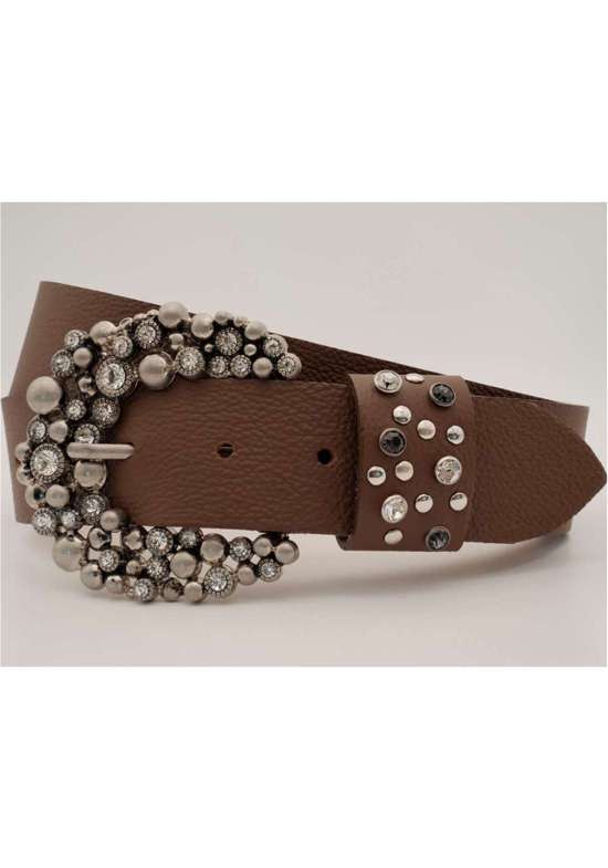 коричневый