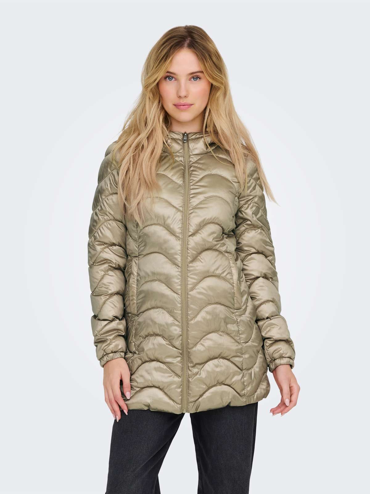 стеганое пальто »ONLVEGA WAVE QUILTED COAT CC OTW«