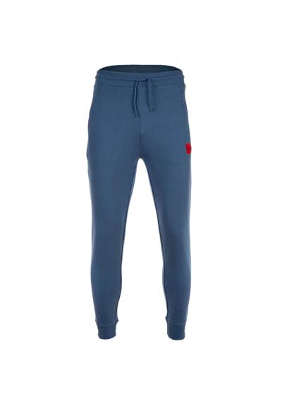 blau (medium blue)