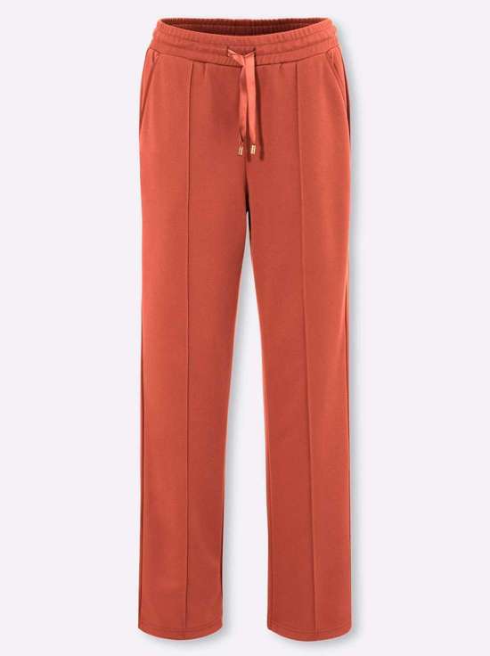 терракотовый