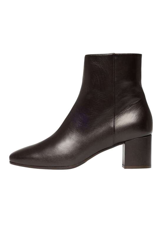 темно-коричневый