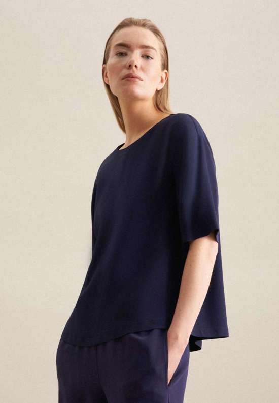 темно-синий