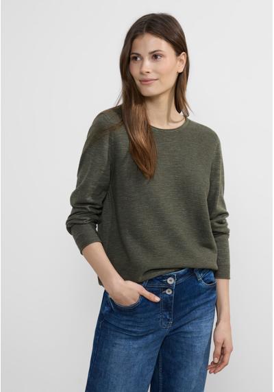 Вязаный свитер, с круглым вырезом, меланжевого цвета.