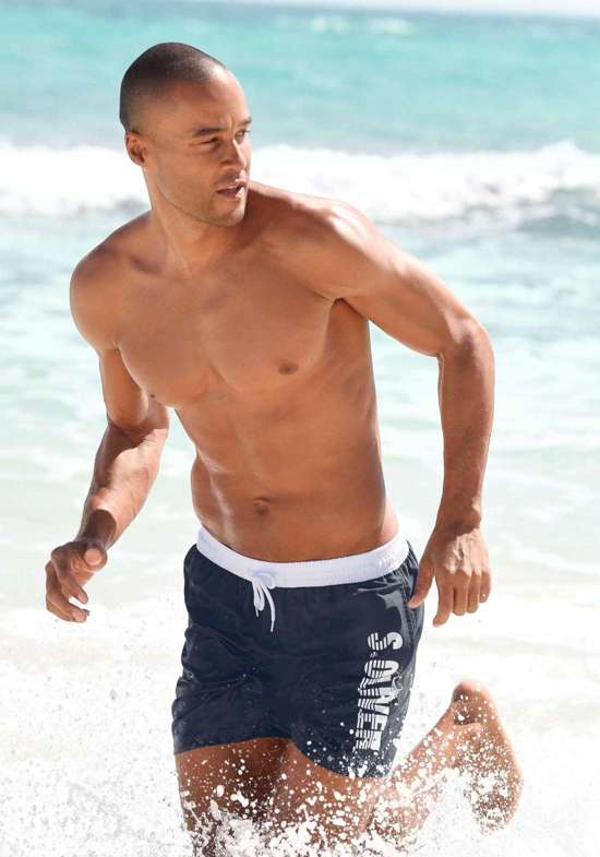 темно-синий