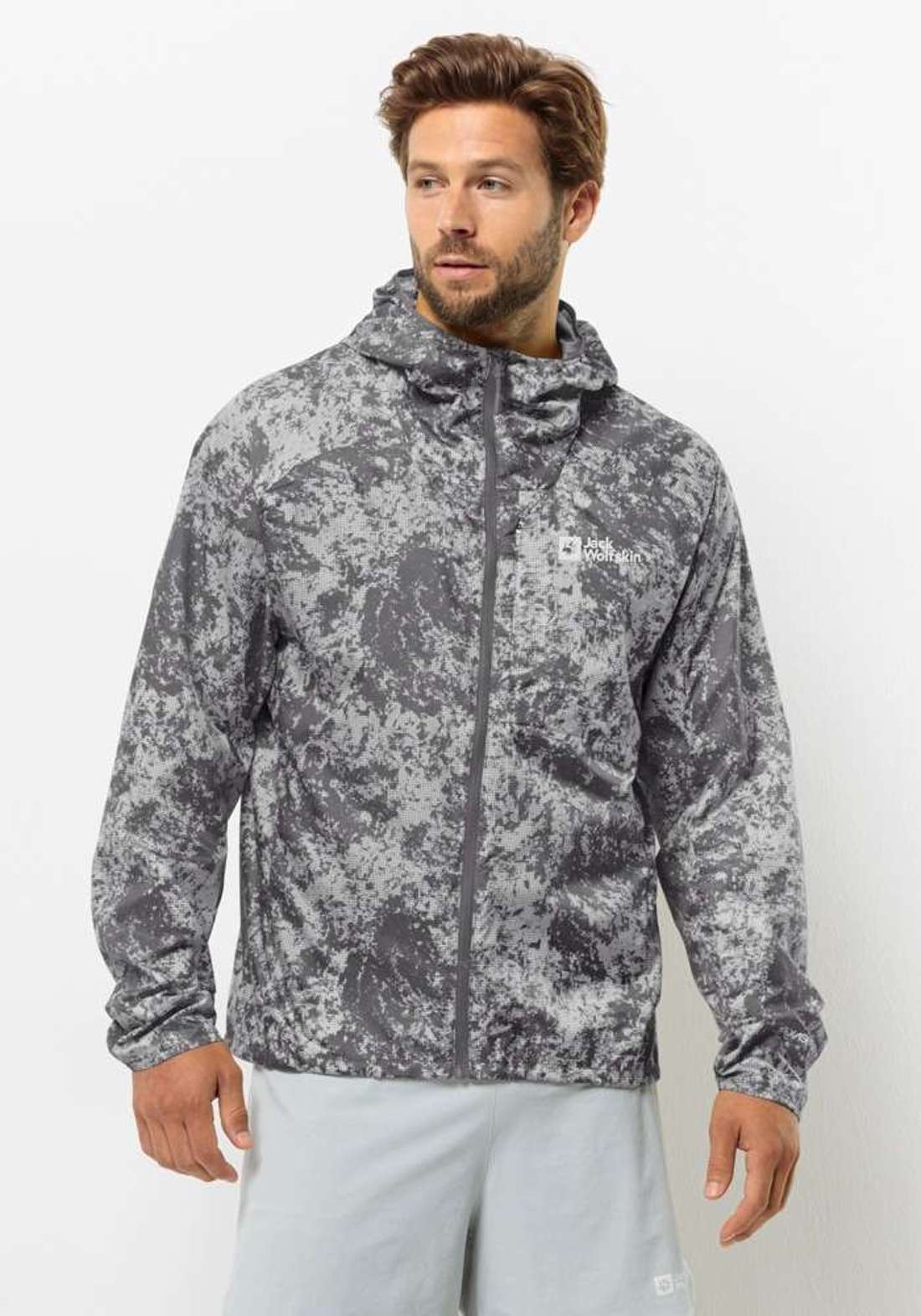 Функциональная куртка с капюшоном. PRELIGHT WIND JKT M